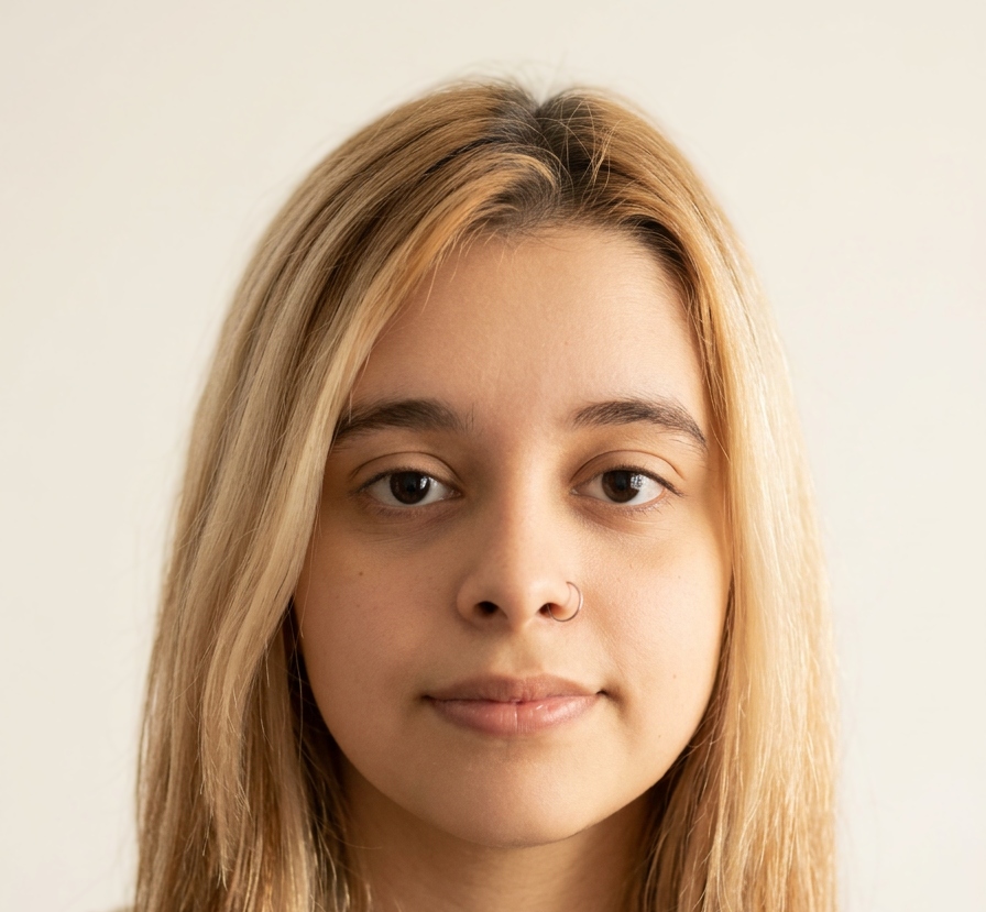 Milagros Orona — Retrato profesional